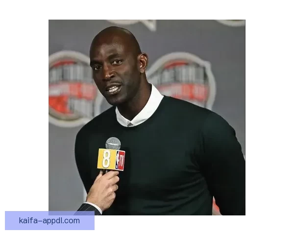 加内特怒批NBA娱乐化明星光环掩盖拼搏竞技本质引发联盟未来深思